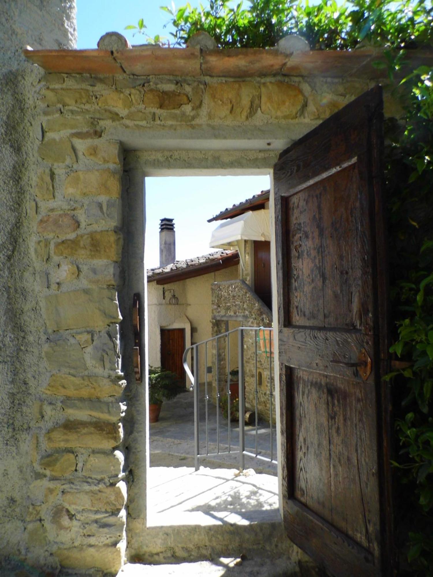 Ronta Casa Vacanze Podere Ugolini מראה חיצוני תמונה